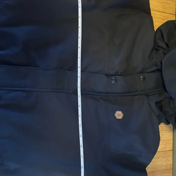 Volcom Women's bolt insulated Black snowboard Jacket - Picture 4 of 6